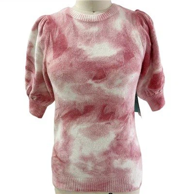 Hogyan lehet egy kötött női pulóvert nőiesebbé tenni?